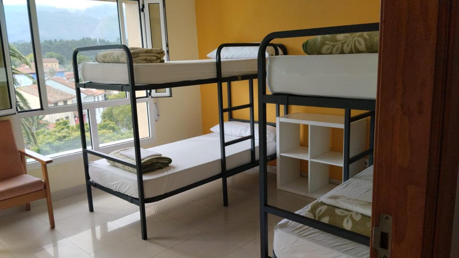 Llanes International Hostel ポオ・デ・リャネス エクステリア 写真