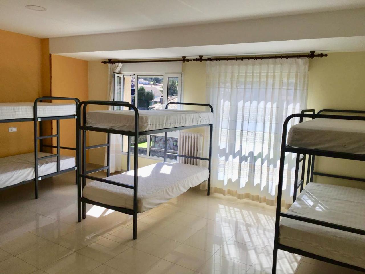 Llanes International Hostel ポオ・デ・リャネス エクステリア 写真