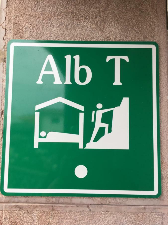 Llanes International Hostel ポオ・デ・リャネス エクステリア 写真